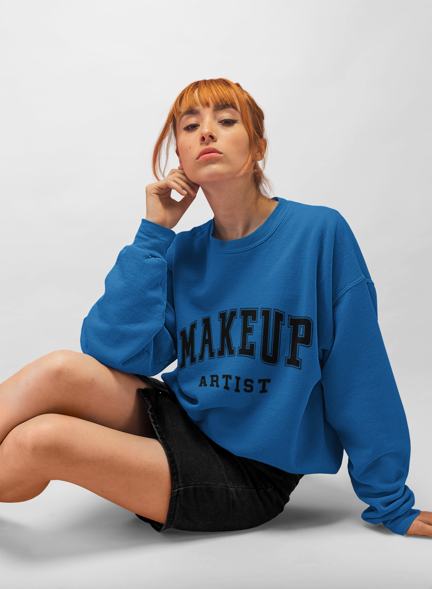 Makeup Artist Unisex Heavy Blend™ Crewneck Sweatshirt - Cozy and Stylish Gift for Beauty Lovers